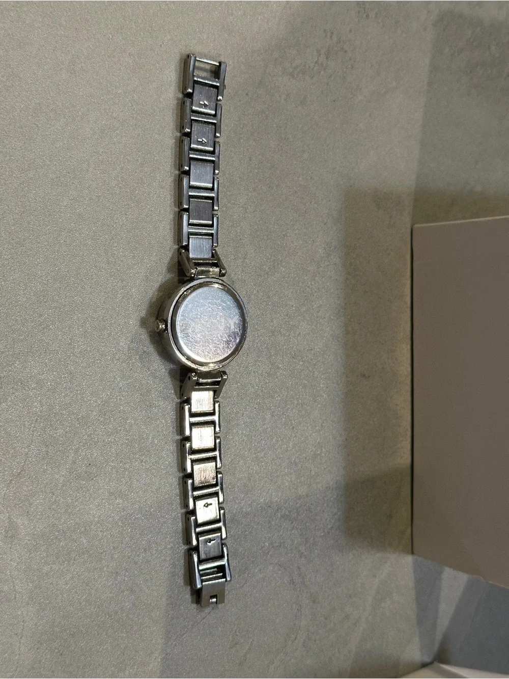 Dkny battery quartz